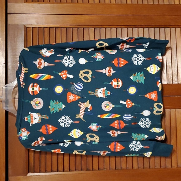 NWT  Old Navy Holiday shirt - Picture 2 of 7